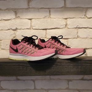 NIKE WOMEN ZOOM PEGASUS 32 RUNNING SHOES
